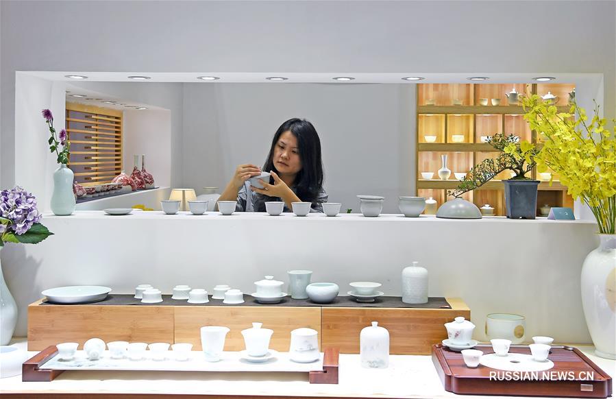 В городе Цзиндэчжэнь открылась Международная ярмарка керамики и фарфора
