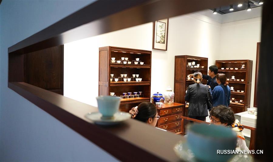 В городе Цзиндэчжэнь открылась Международная ярмарка керамики и фарфора