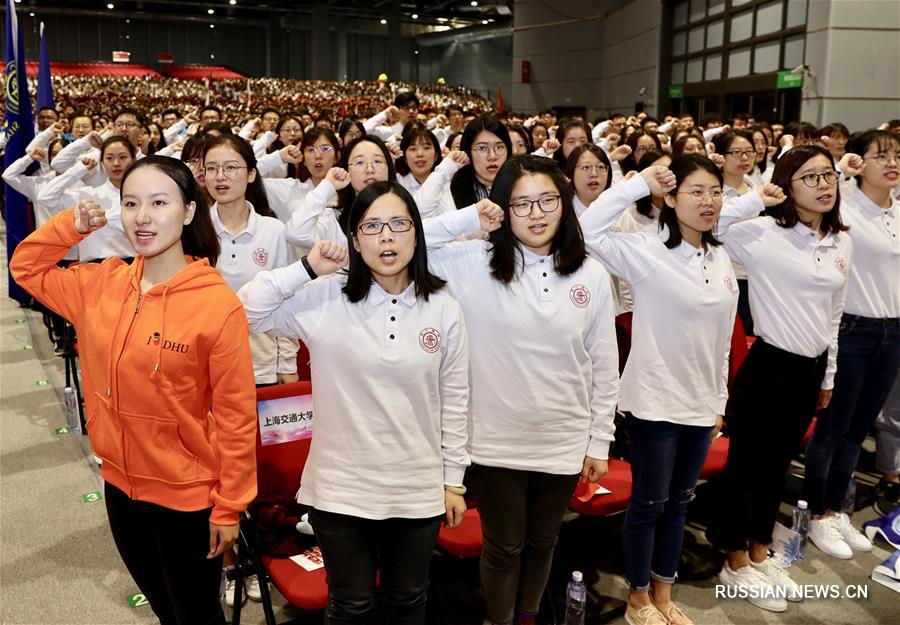 Волонтеры пообещали работать на высшем уровне на первой Китайской международной импортной ярмарке