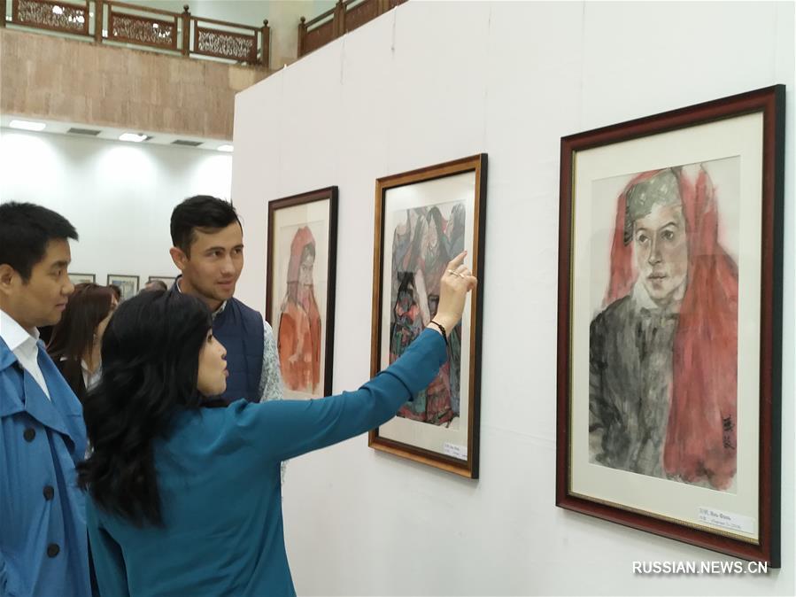 В Ташкенте открылась выставка китайской живописи