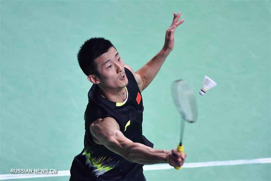 Китайский бадминтонист Чэнь Лун вышел в финал Открытого чемпионата Франции