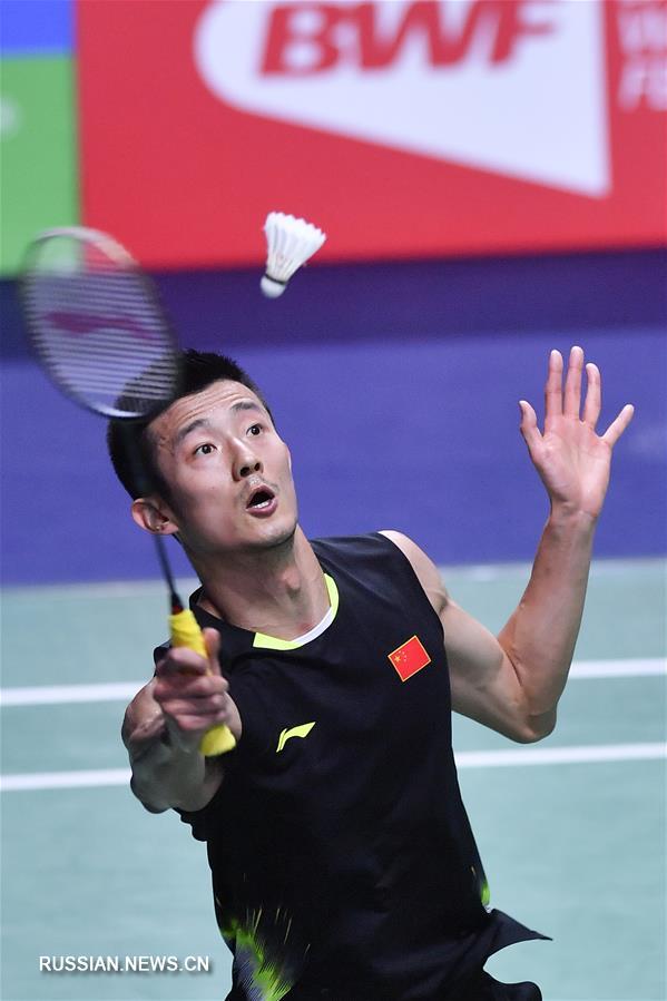 Китайский бадминтонист Чэнь Лун вышел в финал Открытого чемпионата Франции