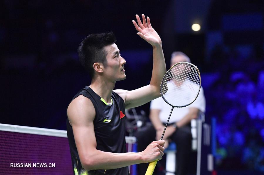 Китайский бадминтонист Чэнь Лун вышел в финал Открытого чемпионата Франции