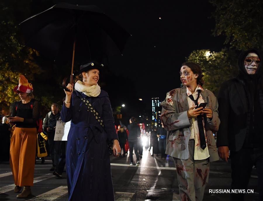 В Нью-Йорке прошел парад в честь Хэллоуина 