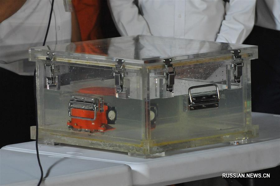 Черный ящик самолета индонезийской авиакомпании Lion Air поднят на поверхность со дна моря