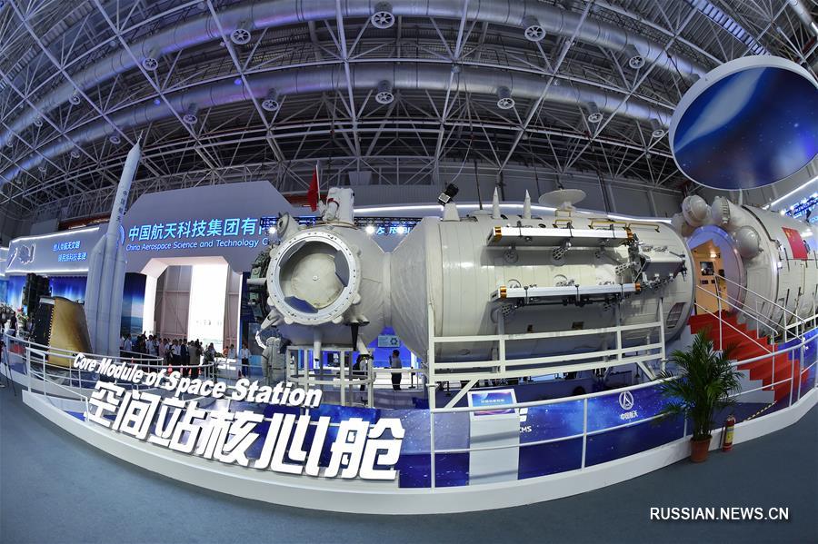 Китай впервые представил макет базового модуля перспективной космической станции
