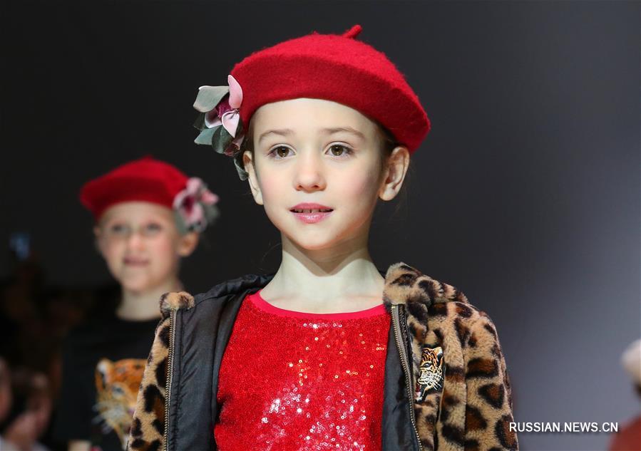 Показ детской одежды дизайнера из Москвы Асмик Геворгян в Минске