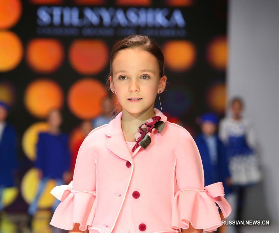 Показ детской одежды дизайнера из Москвы Асмик Геворгян в Минске