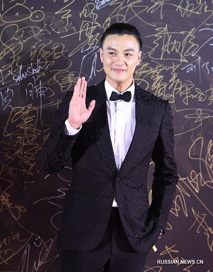 Красная дорожка на 27-м Китайском кинофестивале "Золотой петух и Сто цветов" 