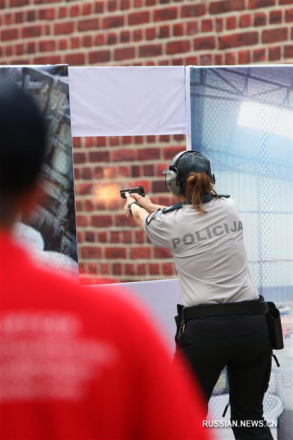 В Гуандуне стартовал 2-й Всемирный конкурс среди полицейских по стрельбе из пистолета