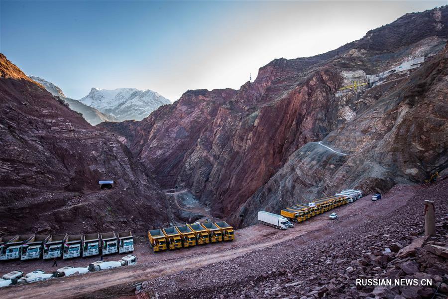 В Таджикистане введен в эксплуатацию первый гидроагрегат Рогунской ГЭС