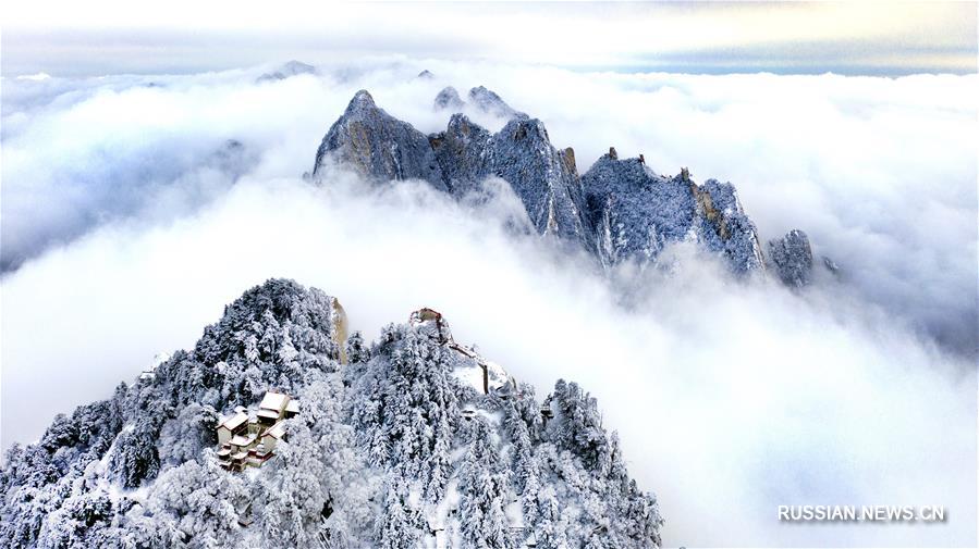 Зима уже пришла на гору Хуашань в провинции Шэньси