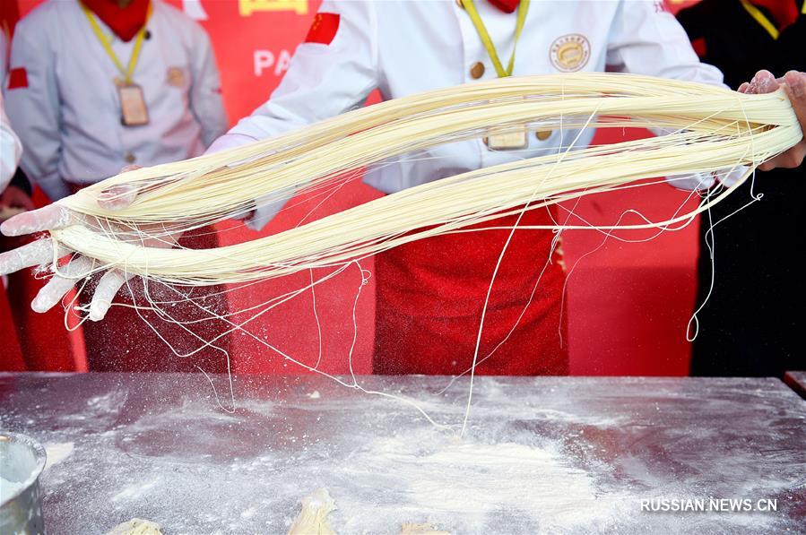 В г. Шицзячжуан открылся 8-й Всекитайский конкурс кулинарного мастерства 