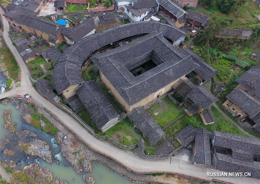 Живописные пейзажи древнего поселка Мэйлинь на юго-востоке Китая