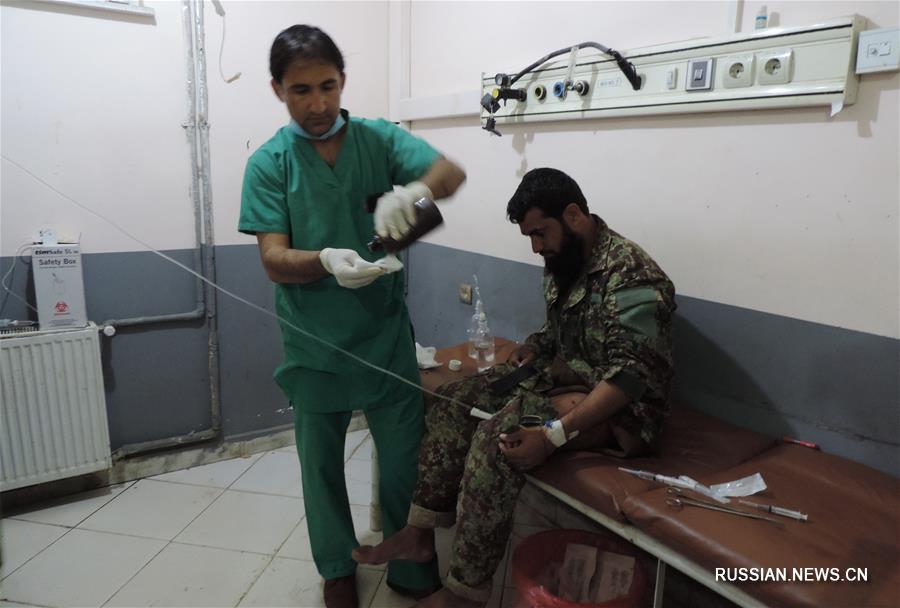 Жертвами взрыва в афганской мечети стали 12 человек