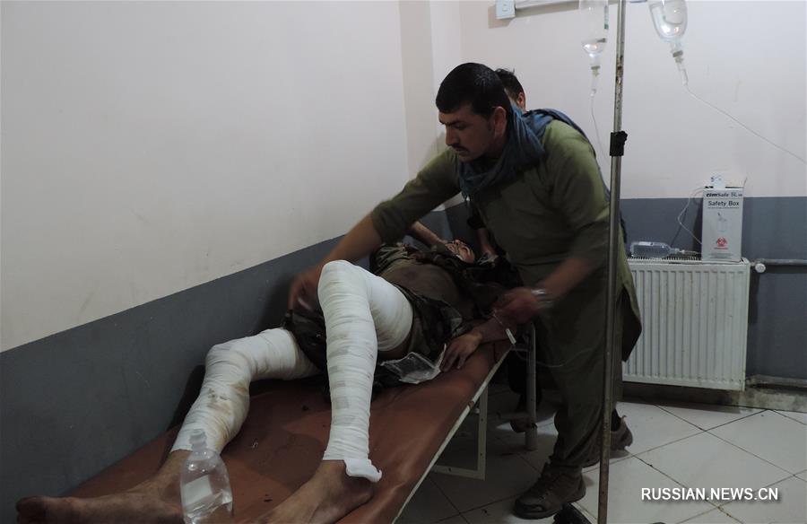 Жертвами взрыва в афганской мечети стали 12 человек