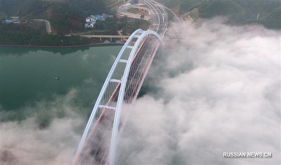 Новый мост открыли в городском округе Лючжоу