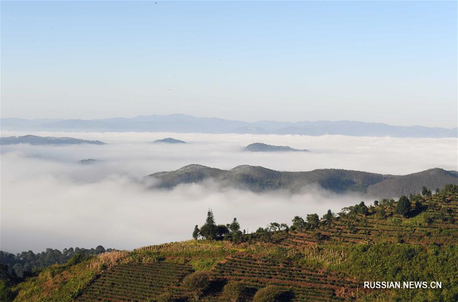 Подобный картине пейзаж в горах на юго-западе Китая