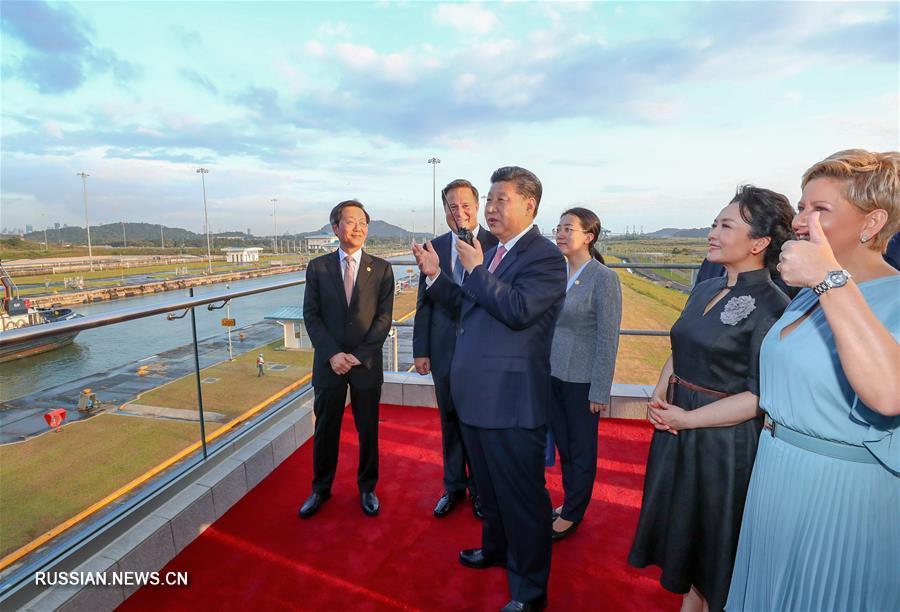 Си Цзиньпин и Х.К.Варела вместе посетили новый судоходный шлюз Панамского канала