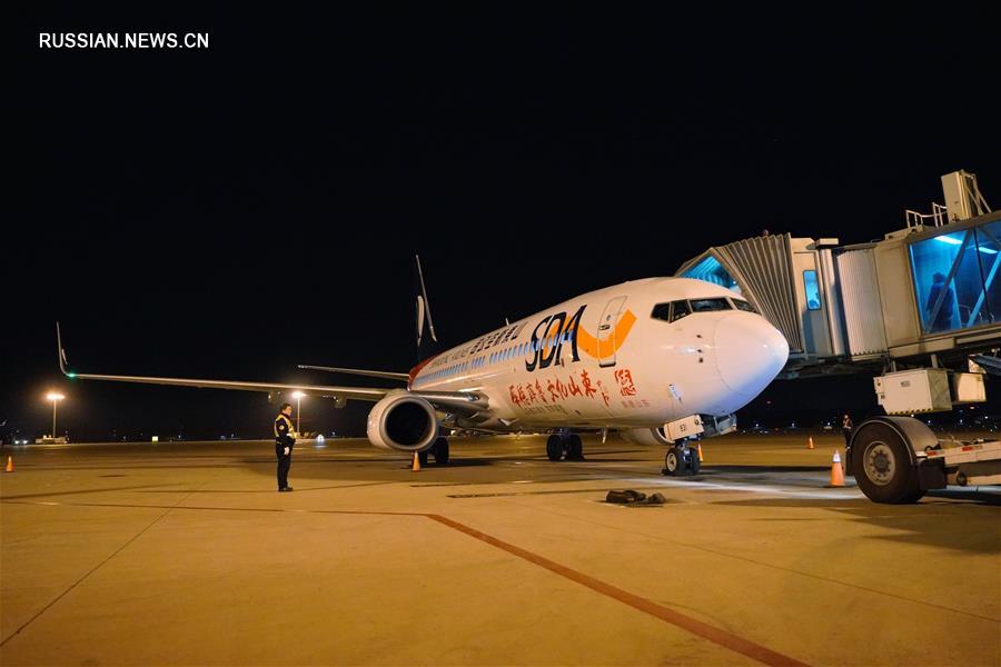 Китайский самолет гражданской авиации впервые совершил тестовой полет при видимости в 90 м