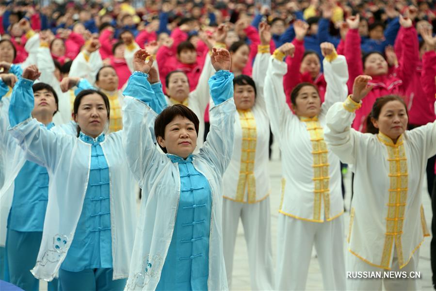 Более 500 тыс любителей гимнастики уциньси провели одновременные занятия в Бочжоу