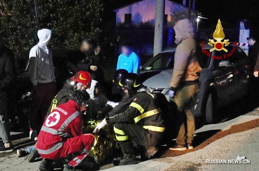 В результате давки в ночном клубе в Италии погибли шесть человек, около 120 пострадали 