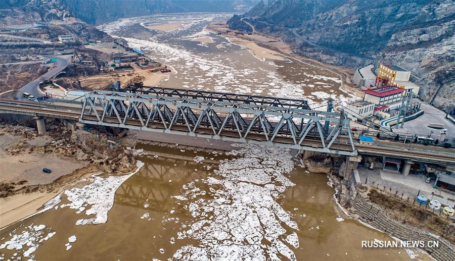 На шаньсийском участке Хуанхэ возник ледоход