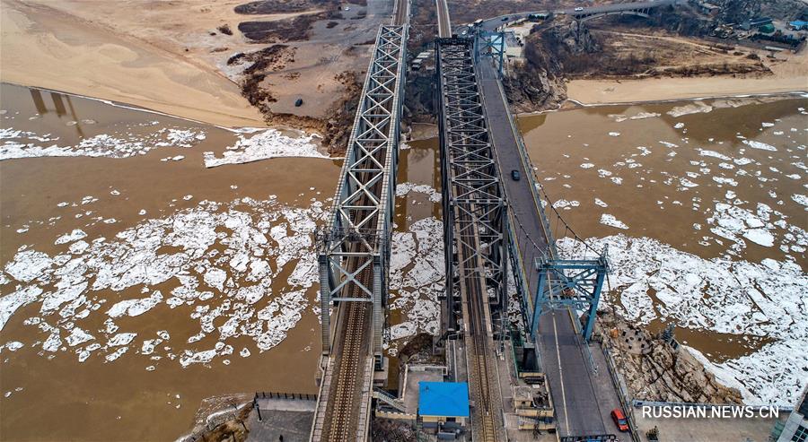 На шаньсийском участке Хуанхэ возник ледоход