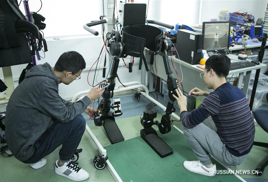 Китайские ученые разработали экзоскелетный робот для нижних конечностей