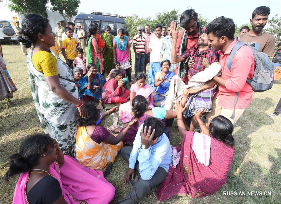 12 человек скончались в результате массового пищевого отравления на юге Индии