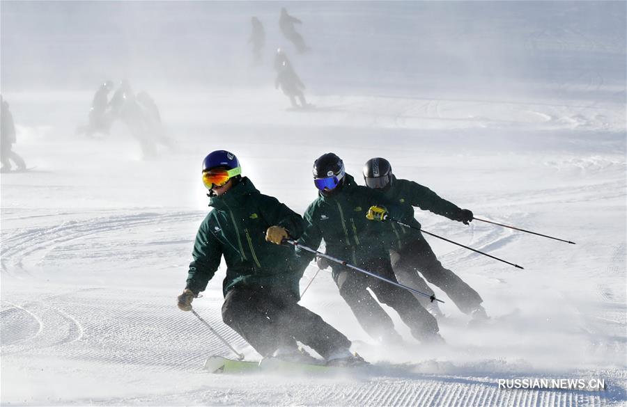 В Чунли открылся 18-й Китайский международный фестиваль лыжного спорта