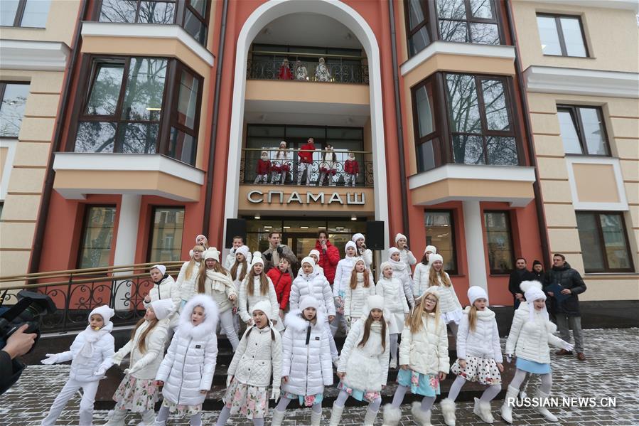 В Минске открылось новое здание продюсерского центра "СПАМАШ"