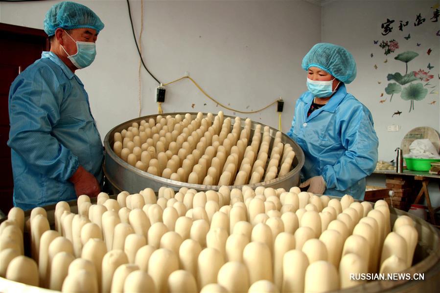 Производство "пампушек на палочке" в Биньчжоу