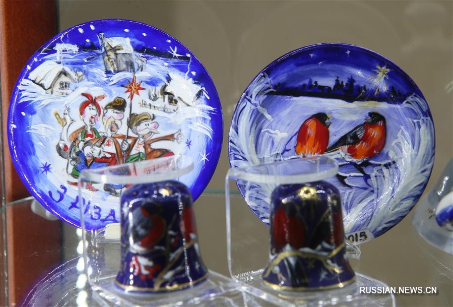 В Киеве открылась выставка художественного фарфора