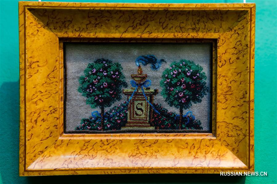 Выставка старинных работ из бисера продолжается во Владивостоке