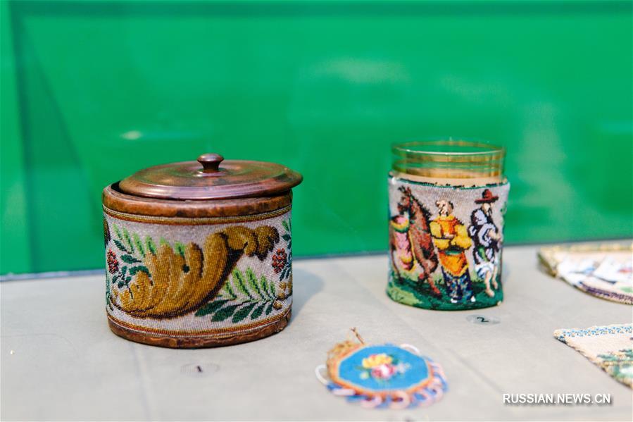 Выставка старинных работ из бисера продолжается во Владивостоке