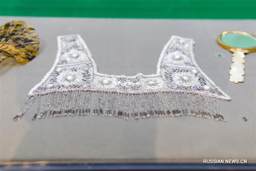 Выставка старинных работ из бисера продолжается во Владивостоке