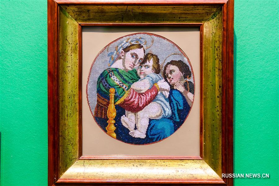 Выставка старинных работ из бисера продолжается во Владивостоке