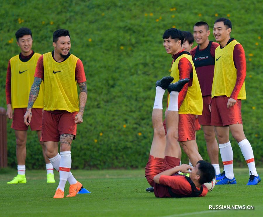 Китайская национальная мужская сборная ведет в Дохе подготовку к Чемпионату Азии по футболу 