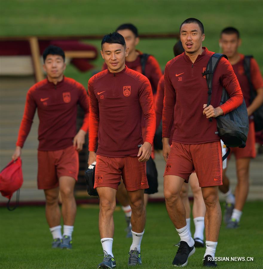 Китайская национальная мужская сборная ведет в Дохе подготовку к Чемпионату Азии по футболу 