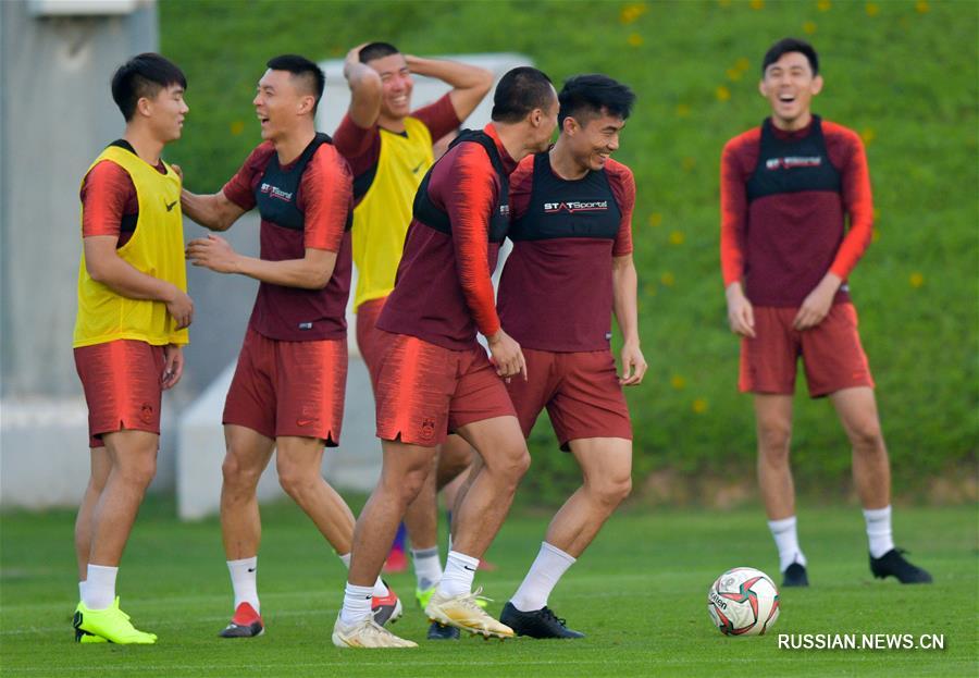 Китайская национальная мужская сборная ведет в Дохе подготовку к Чемпионату Азии по футболу 