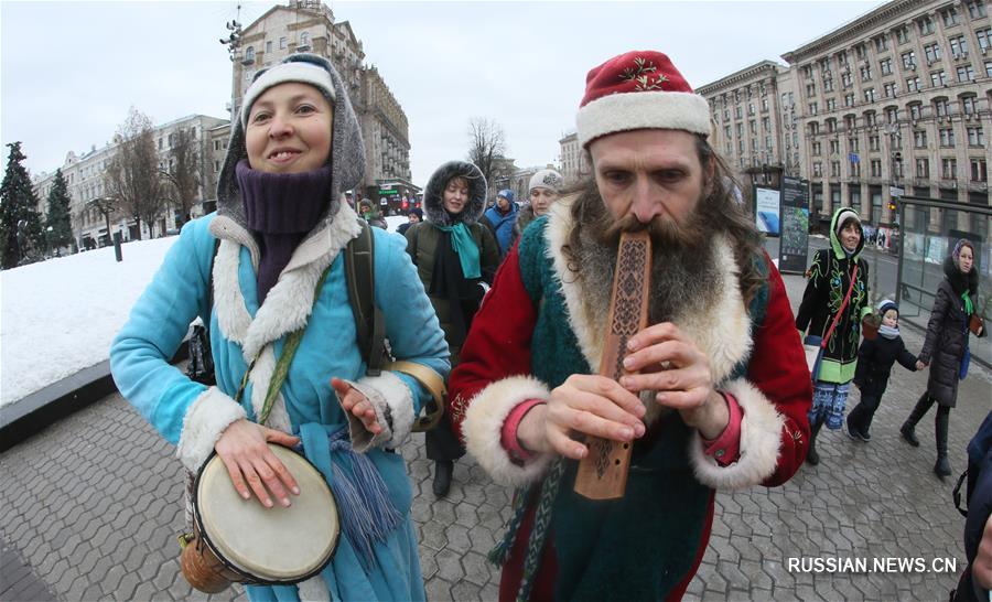 Украинские Деды Морозы провели экологическую акцию