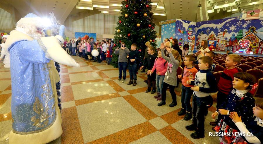 В Минске прошел благотворительный спектакль Молодежного театра эстрады