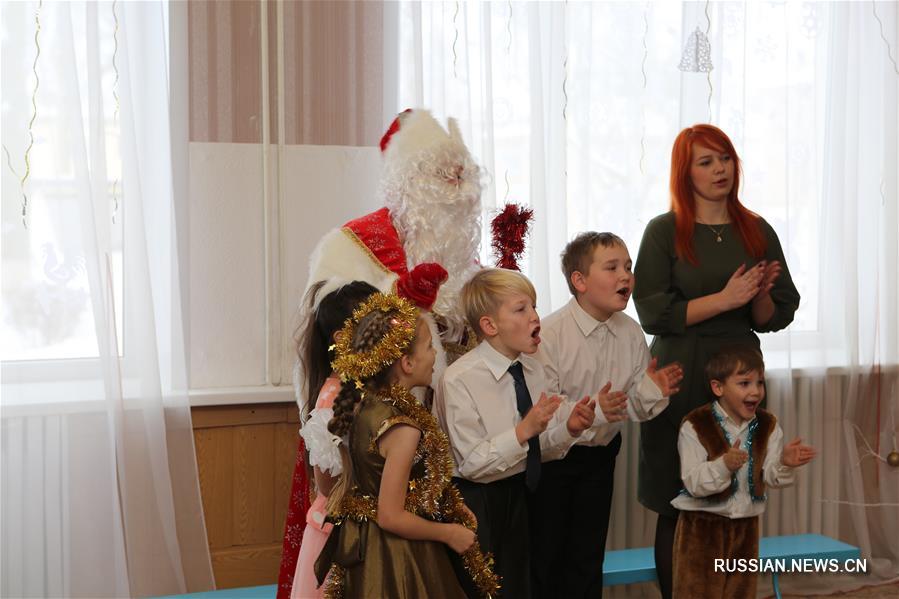 Китайская компания "Чайна Мерчантс Групп" приняла участие в новогодней благотворительной акции в Беларуси