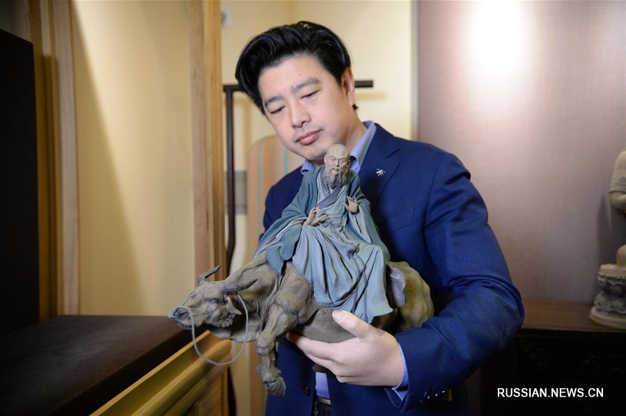 Мастер по созданию глиняных фигурок из Северного Китая