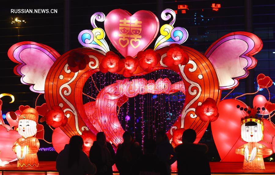 Новогодняя выставка фонарей в уезде Юнцзин