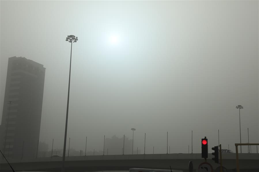 Песчаная буря накрыла Кувейт