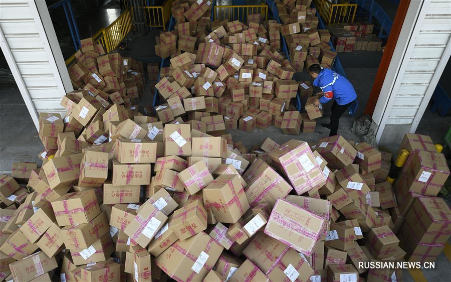 ВВП Китая впервые превысил отметку в 90 трлн юаней