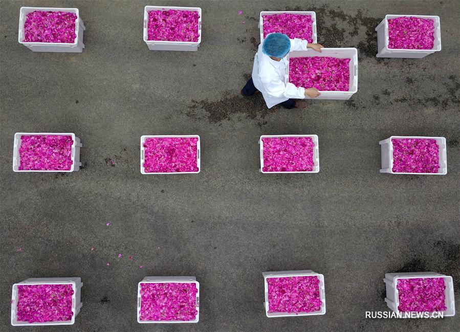 ВВП Китая впервые превысил отметку в 90 трлн юаней