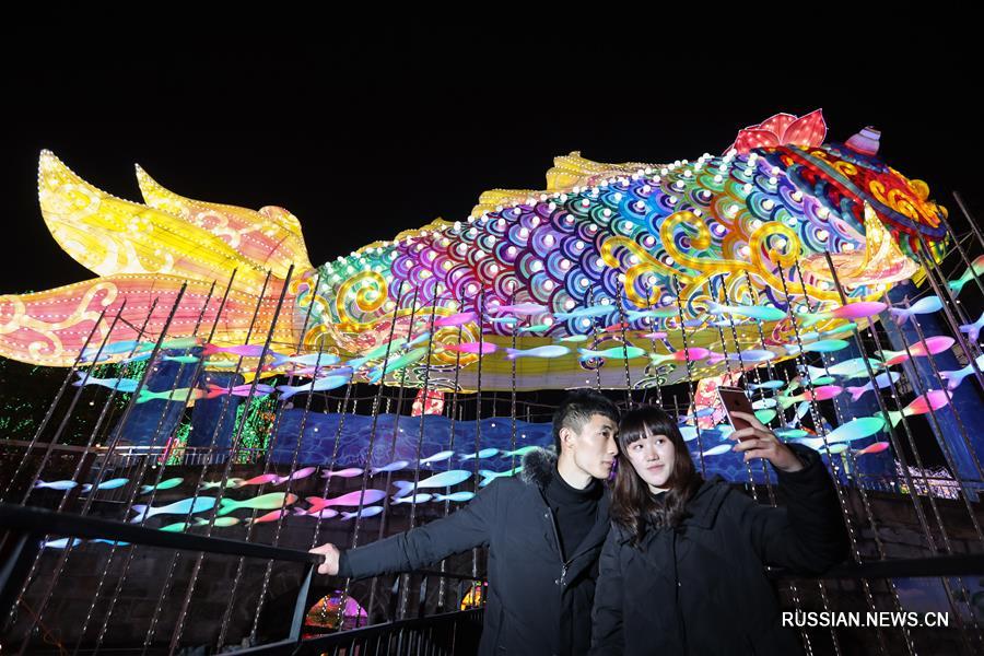 Фестиваль фонарей в Цзыгуне